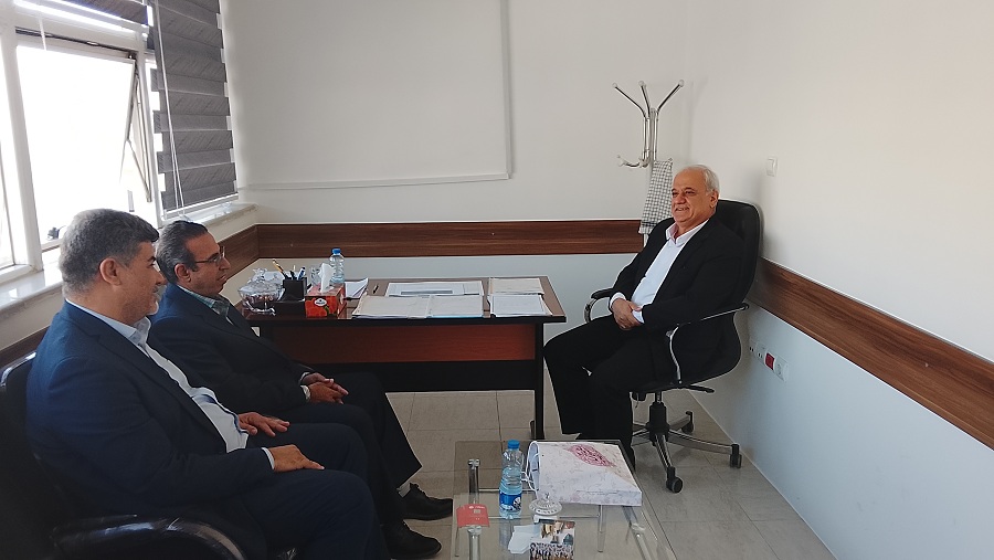 دیدار مدیران آزمایشگاه فنی و مکانیک خاک با مدیرکل راه و شهرسازی استان کردستان